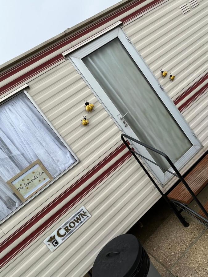 Hotel The Samanda Van Newport Caravan Park Hemsby Esterno foto