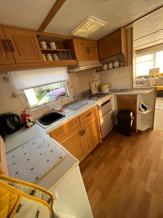 Hotel The Samanda Van Newport Caravan Park Hemsby Esterno foto