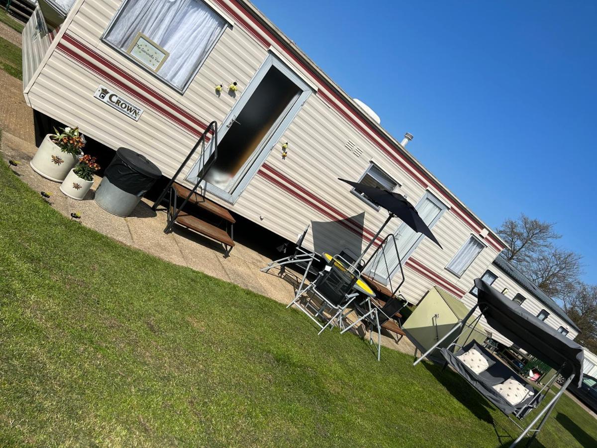 Hotel The Samanda Van Newport Caravan Park Hemsby Esterno foto