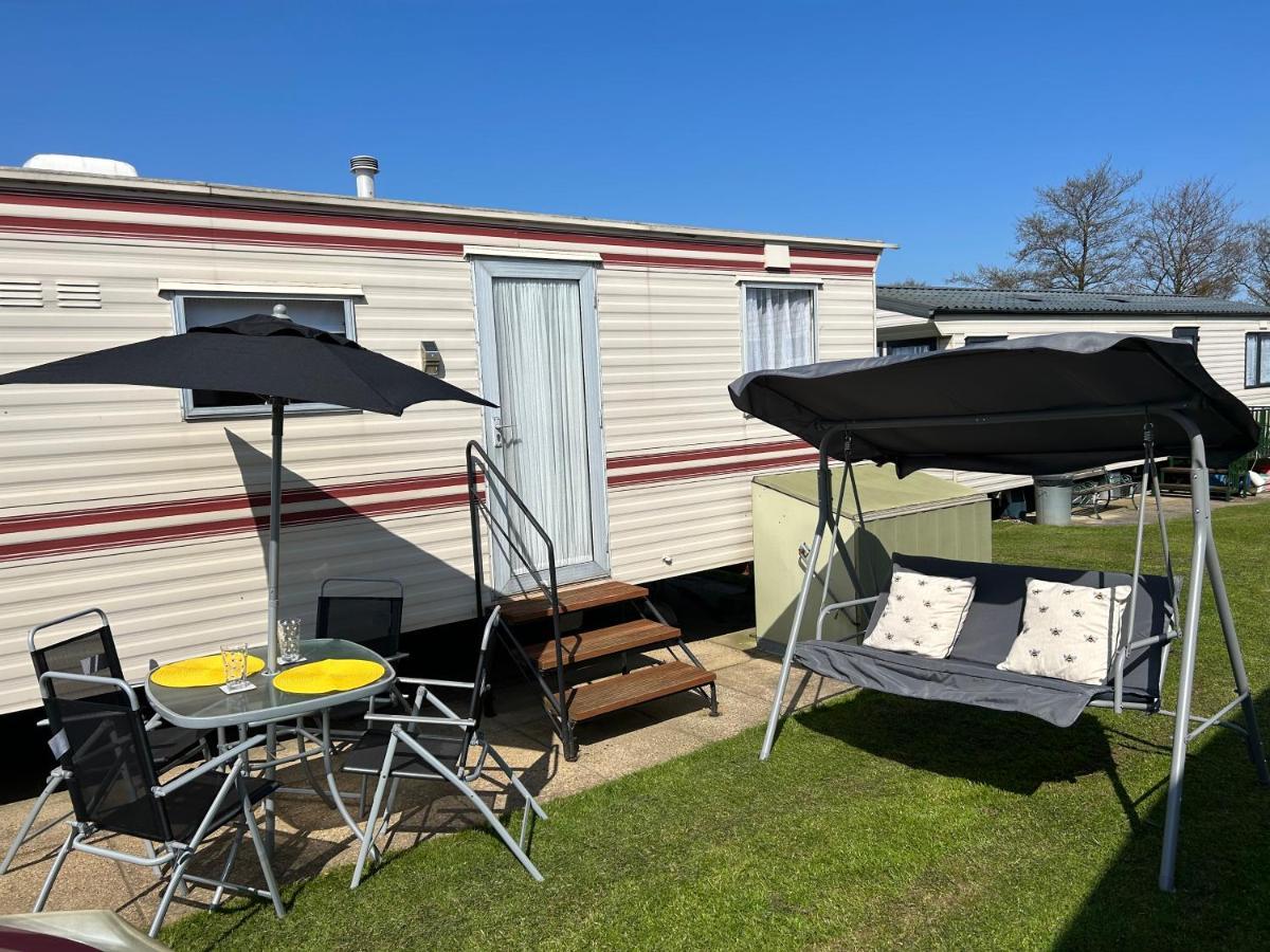 Hotel The Samanda Van Newport Caravan Park Hemsby Esterno foto